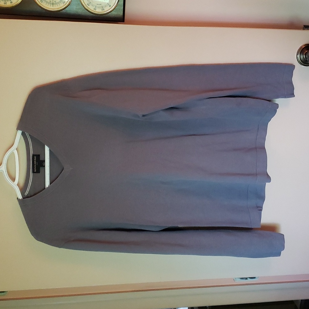 Banana Republic lightweight v-neck sweater